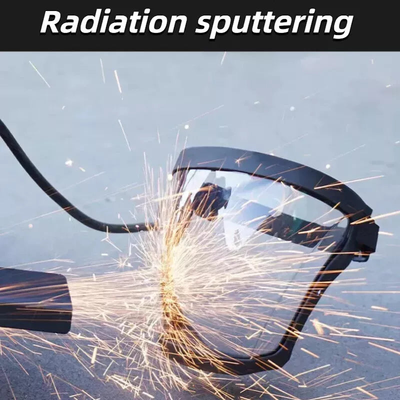 durable anti-fog mask able to withstand radiation sparks without being damaged